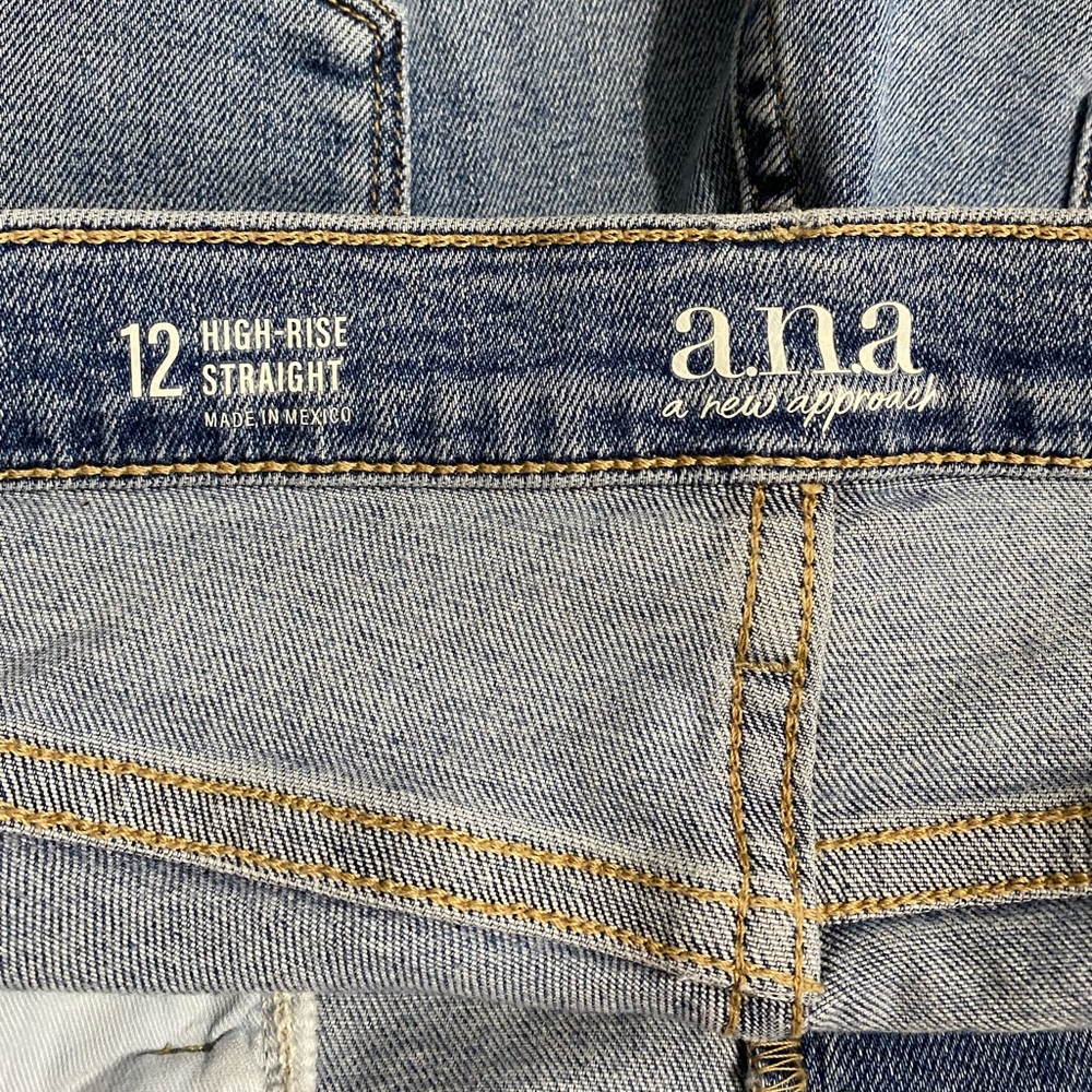 A.N.A || Woman’s high Rise straight leg stretch capris blue jeans size 12 - Picture 5 of 7